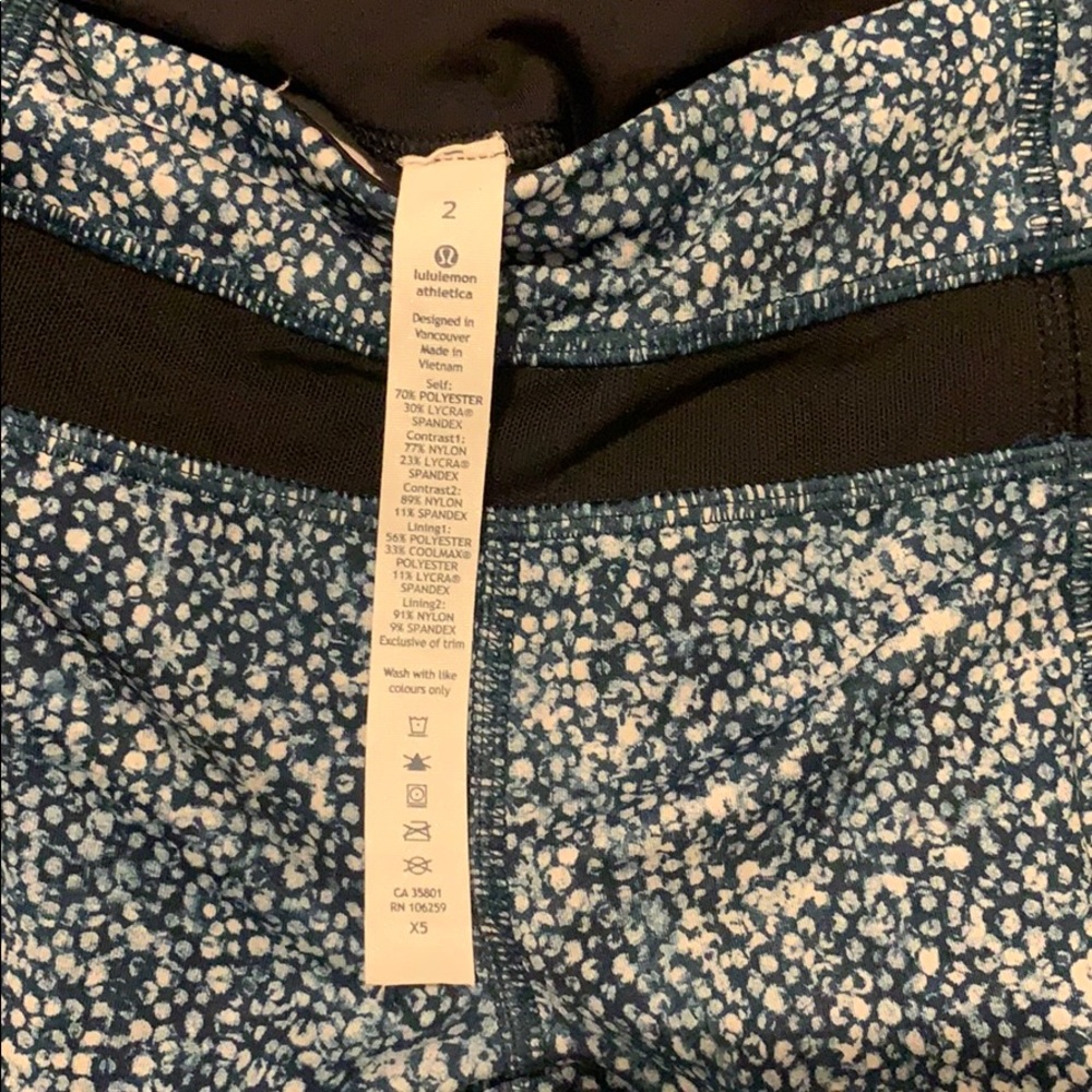 Lululemon leggings (2) - Picture 4 of 7